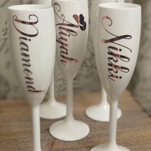 Personalized -Custom Acrylic Champagne Flutes, Birthday parties, Custom Wedding Favors, Bridesmaid Gift, Wedding Bachelorette Party