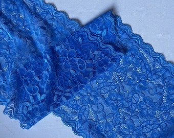 Pizzo elasticizzato floreale blu per creare completini di lingerie fatti a mano su misura