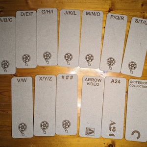 Movie Collection Display Tags - Alphabetical Premium | Holz Film Display Tags