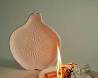Porta incienso de higo de cerámica hecho a mano: decoración minimalista de yoga