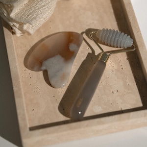 Skincare Kit | Natural Agate Gua Sha Stone and Face Jade Roller | Lift and Tone Tool | Jade Face Roller and Gua Sha | Gua Sha Tools