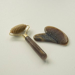 Skincare Kit | Natural Agate Gua Sha Stone and Face Jade Roller | Lift and Tone Tool | Jade Face Roller and Gua Sha | Gua Sha Tools
