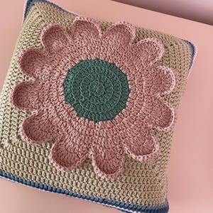 Vintage Pink Daisy Crochet Pillow Pattern, Granny Square Cushion Cover Pattern