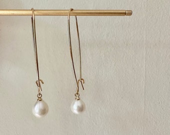 Freshwater Pearl Almond Drop Earrings - Lightweight Statement Earrings - City and Sea - Gift for Her - Bridal Earrings - Dainty Pearl