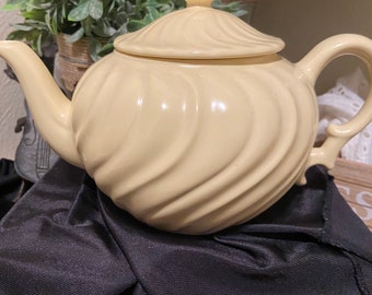 Fransican Ware Coronado Teapot