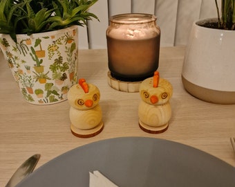 Pair of Cute Wood Chicken Shakers Kitchen Decorations