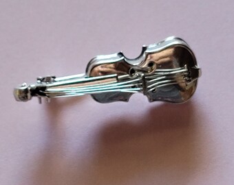 One Hundred Eighty Five Sterling Silver  925 Violin Pin  Brooch 4.1 grams