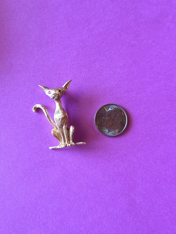 14k Yellow Gold Siamese Cat Brooch with Ruby Eyes… - image 5