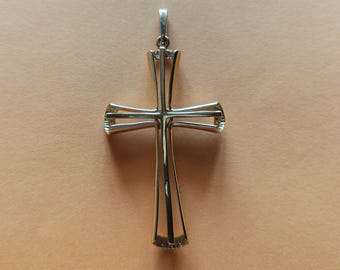 18K UnoAerre 750 Gold Reversable Cross 6.5 Grams