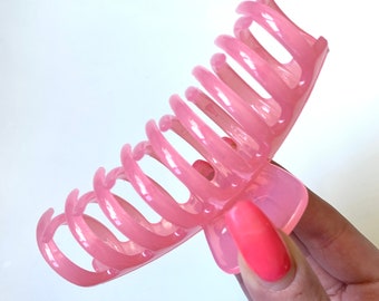 Jumbo Claw Hair Clip - Jelly Coral Pink