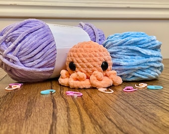 Crochet Small Octopus, Handheld Size, Amigurumi, Crochet Plush, Customizable Color