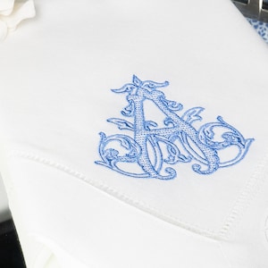 Personalized Linen Hemstitched Dinner Napkins with Embroidered Monogram  | Threads & Honey