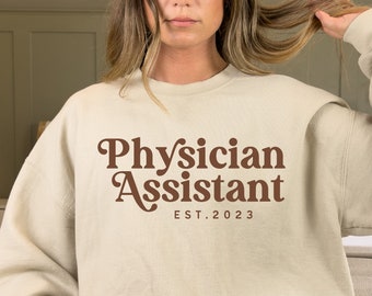 2023 Arzthelfer Sweatshirt, 2023 Personalisierbares Shirt, PA-C Geschenk zum Abschluss, Pa Abschlussgeschenk, personalisiert