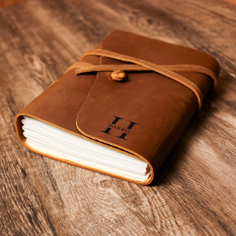 Journal en cuir personnalisé Journal en cuir personnalisé fait à la main graver carnet de voyage carnet manuel Journal avec nom Braun