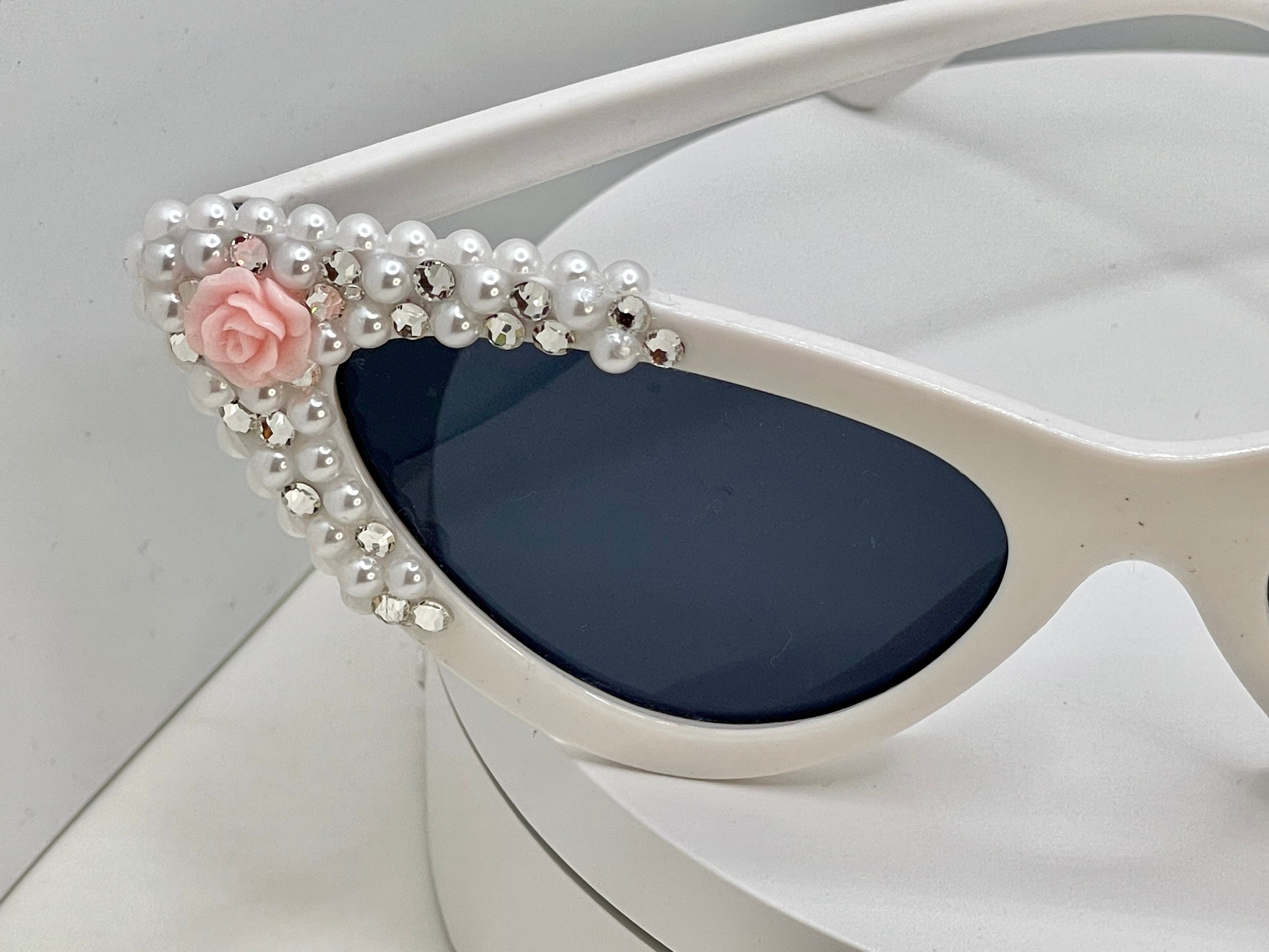 Princess Cat Eye Rhinestones Fashion Cute Little Girl Unique Party  Sunglasses (YG20025) - China Sunglasses and Eyewear price