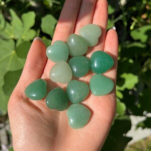 Mini Green Aventurine Heart Pocket Crystal - Crystal Energy - Crystal Healing - Gifts - Lucky Crystal - Wealth - Aventurine Tumble