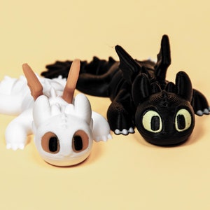 Articulated 3D Printed Dragon Figurines - Desk Decor - Toothless & Light Fury Inspired Toys