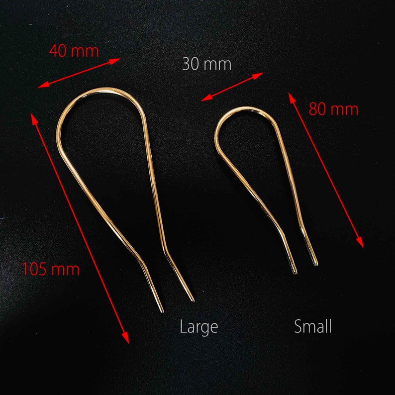 Two Minimalist metal U hair Pin 
2 Sizes: Large / Small
4 color choices
Silver 
Gold
Rose Gold
White Gold
