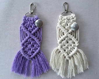 Macrame Handmade Keyring. Beautiful Pattern and Charm (Live Laugh Love). Handmade in Australia. Finished Product.