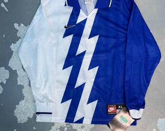 Camisa Nike Lightning Bolt vintage dos anos 90, nova, nunca usada | Modelo de camisa de futebol de 1996 | Tamanho infantil XL