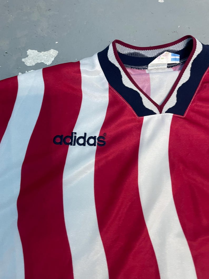 Camisa vintage da seleção americana de futebol, modelo titular da Copa do Mundo de 1994, tamanho XL. imagem 2