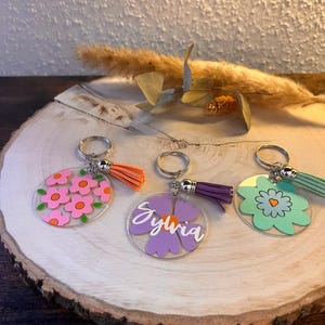 Personalized keychain flowers