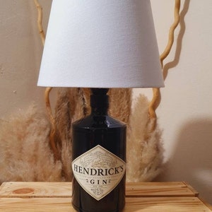 Hendricks Gin Lampe, Hendricks Gin Tischlampe, Hendricks Gin Gift, Hendricks Gin Geschenk, Hendricks Gin Upcycling, Hendricks Flaschenlampe Bild 3