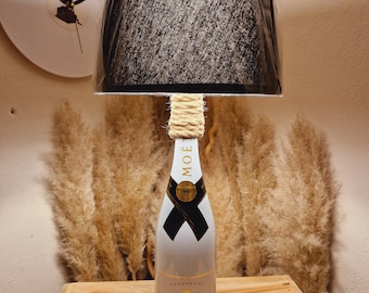 Champagner Lampe, Champagner Flaschenlampe, Champagner Tischlampe,  Geschenk, Upcycling, Tischlampe, Lampenflasche, Geschenkidee, Bottlelamp