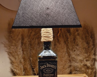 Jack Daniels Whisky Tischlampe Flasche  Geschenk Upcycling Flaschenlampe Lampenflasche Bottle Lampe Geschenkidee Unikat