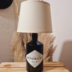 Hendricks Gin Lampe, Hendricks Gin Tischlampe, Hendricks Gin Gift, Hendricks Gin Geschenk, Hendricks Gin Upcycling, Hendricks Flaschenlampe Bild 5