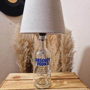 Vodka Absolut lamp, Vodka Absolut table lamp, Vodka Absolut upcycling, Vodka Absolut gift, Vodka Absolut gift, DIY lamp, Vodka unique Stoff Taupe