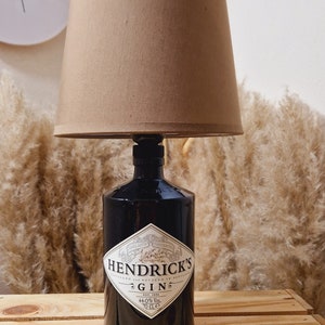 Hendricks Gin Lampe, Hendricks Gin Tischlampe, Hendricks Gin Gift, Hendricks Gin Geschenk, Hendricks Gin Upcycling, Hendricks Flaschenlampe Bild 7