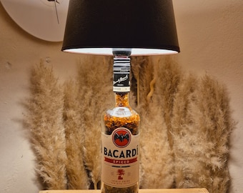 Bacardi Spiced Tischlampe, Bacardi Spiced Flaschenlampe, Bacardi Spiced Lampenflasche, Bacardi Bottlelamp, Lampe Geschenk, Upcycling, Unikat