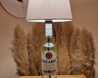 Bacardi Rum Lampe, Bacardi Rum Flaschenlampe, Bacardi Lampenflasche, Bacardi Tischlampe, Bacardi Geschenk, Upcycling, Bottlelamp, Unikat