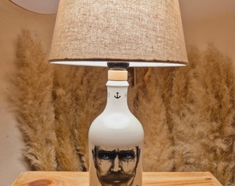 Knut Hansen Gin Tischlampe 0,0 %, Knut Hansen Gin Flaschenlampe, Geschenk, Upcycling, Knut Hansen Flasche, Lampe, Lampenflasche, Bottlelamp