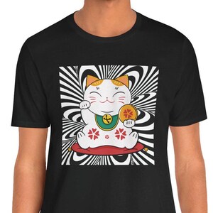 Japanese Lucky Cat T-Shirt Good Fortune T-Shirt Y2k T-Shirt Aesthetic T-Shirt Gift Idea Trendy T-Shirt Retro Vintage Japanese T-Shirt
