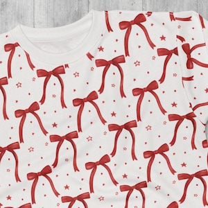 Sudadera con lazo navideño: poliéster AOP rojo y blanco estilo cottagecore