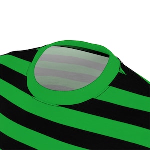 Camiseta de rayas verdes y negras: estilo punk rockero imagen 4