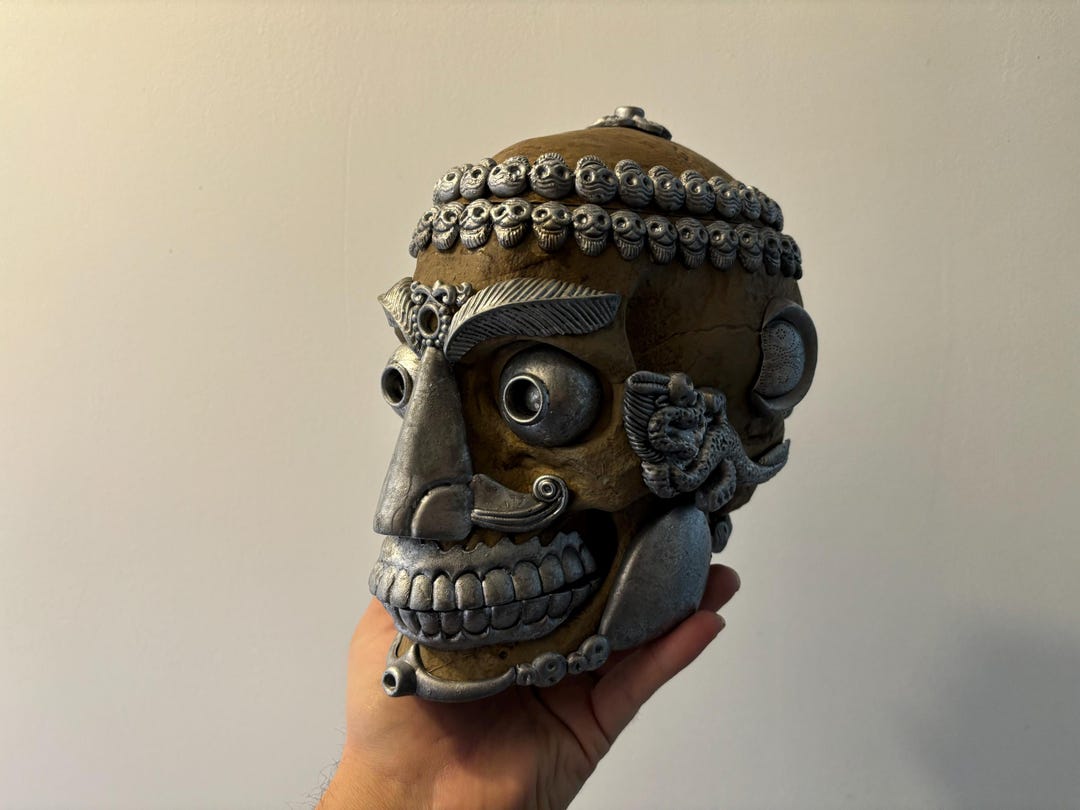 カパラ　カパーラ　僧骨　頭骨　彫刻　オランウータン　チベット　剥製　呪術　呪物 カパラ カパーラ 僧骨 頭骨 彫刻 オランウータン チベット 剥製 呪術