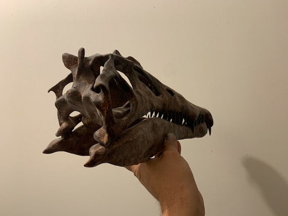 スピノサウルス・エジプティアクスの恐竜の頭蓋骨のレプリカ（恐竜の