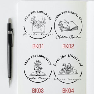 Libro en relieve personalizado con su nombre, grabado en relieve de biblioteca, sellos de biblioteca personalizados, regalo para amantes de los libros