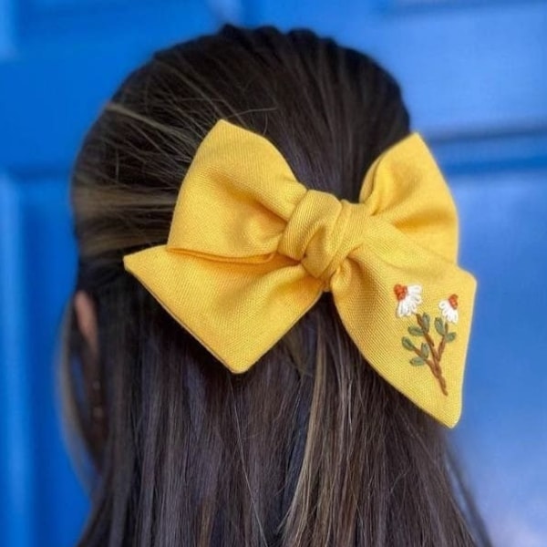 Handmade Embroidered Flower Hair Bow: Custom Linen Clip