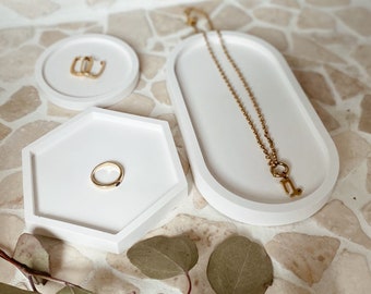 Handmade jewelry tray | Decorative tray in Scandistyle | Tray | Jewelry bowl | Flat shell | Decoration | Storage | Handmade
