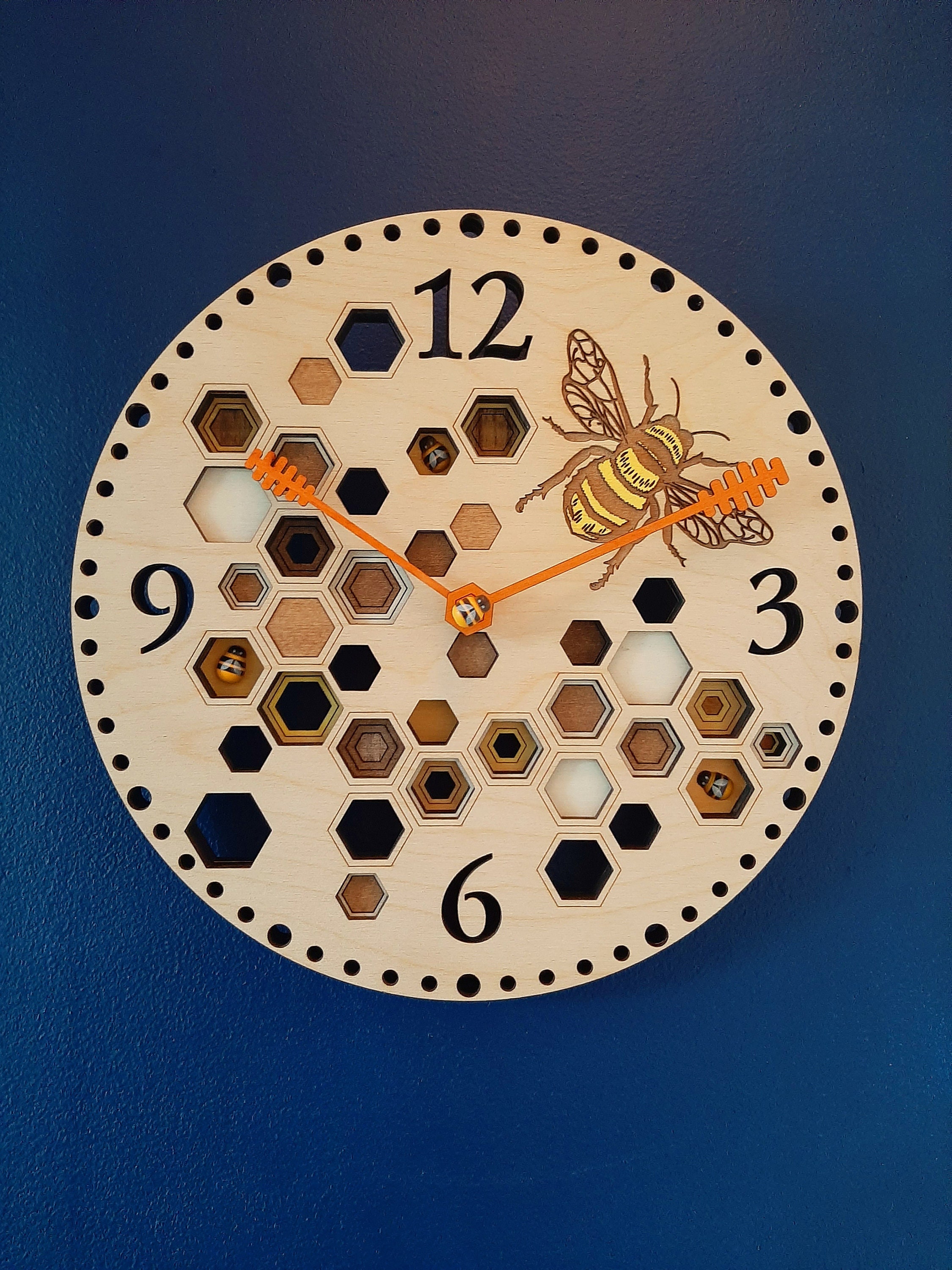 3D Laser Engraved Bee Clock With Rotating Bee Centre Etsy