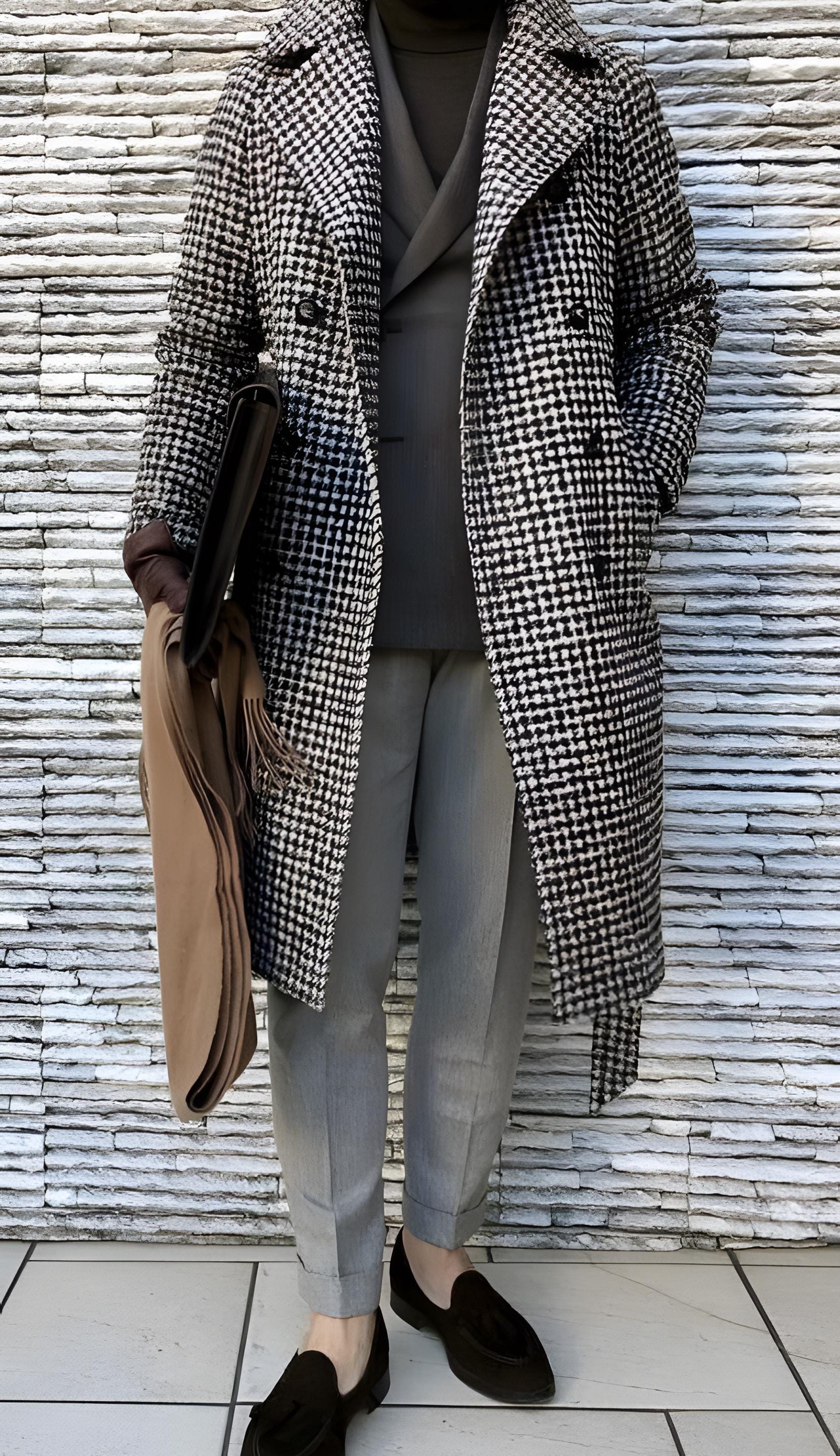 Men's Custom fit Houndstooth Double Breasted Tweed Overcoat Peak Lapel Knee Length Eight Buttons Long Coat For Men.