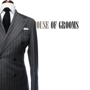 Men&#39;s Charcoal Grey Pinstripe Double-Breasted Suit for Formal and Business Wear.