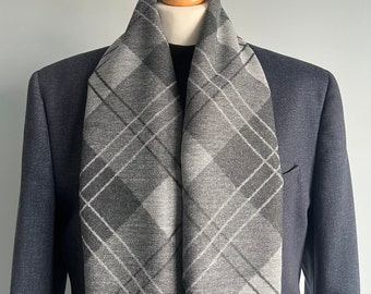 Men's Scarf Winter Classic Warm Cashmere Blend Black White Diamond Pattern Soft Narrow Winter Scarves for Men Gift for Him, Scarf For Men UK