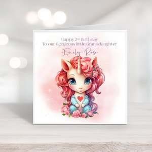 Bonita tarjeta de cumpleaños personalizada con diseño de unicornio colorido para niña. Para hija, nieta, hermana o sobrina. 1.er cumpleaños. Para cualquier edad.