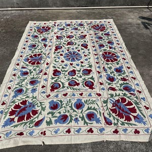 Uzbek suzani embroidery bedspread, Suzani throw, Suzani Table cover, Hand embroidery Suzani bed-cover, Cotton embroidery Suzani wall hanging