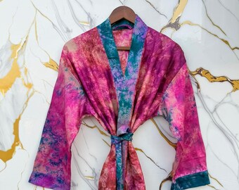 Kimono in seta con stampa tie-dye, costume tradizionale da ballo, abbigliamento per il tempo libero, stile giapponese.